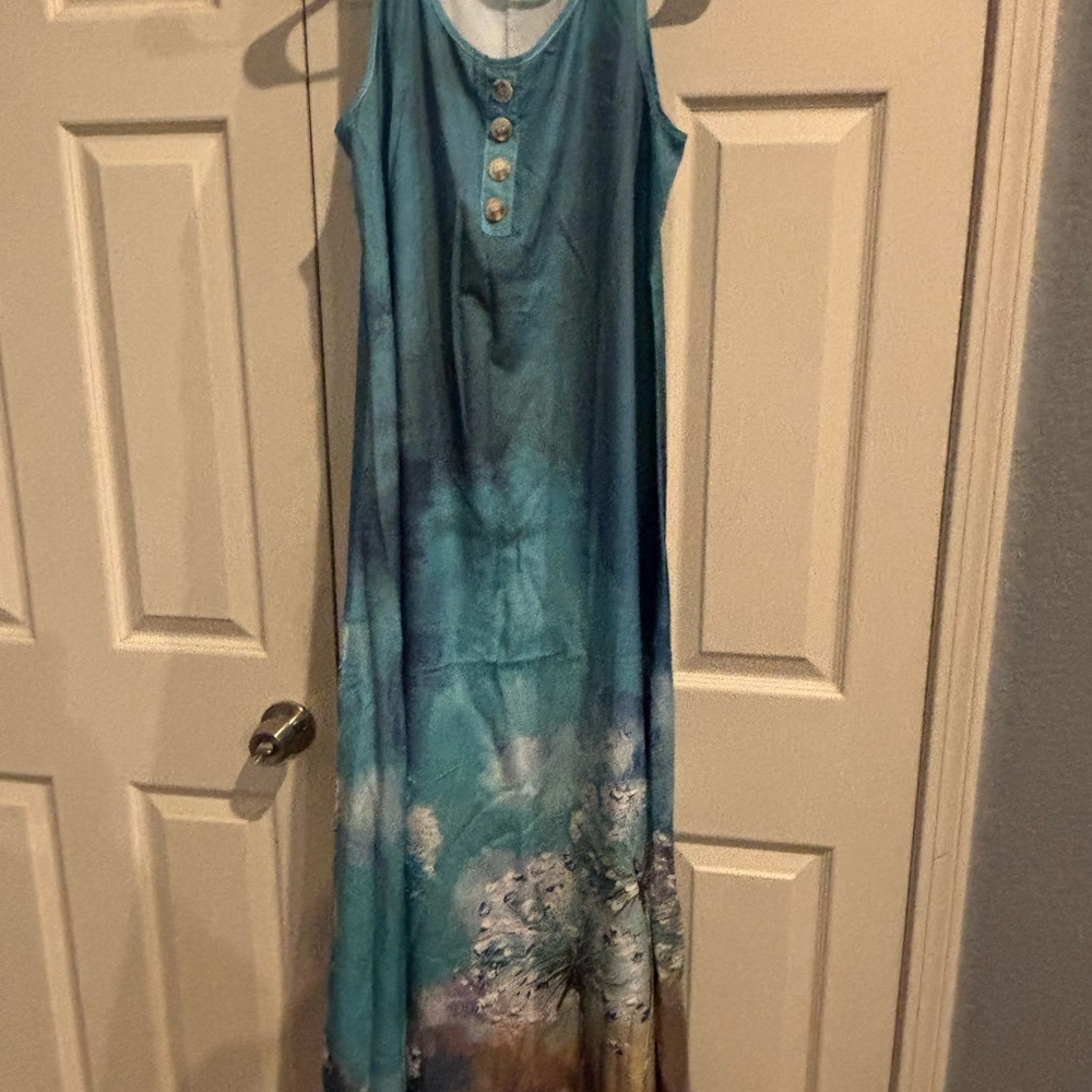 Elegant Blue Tie-Dye Maxi Dress